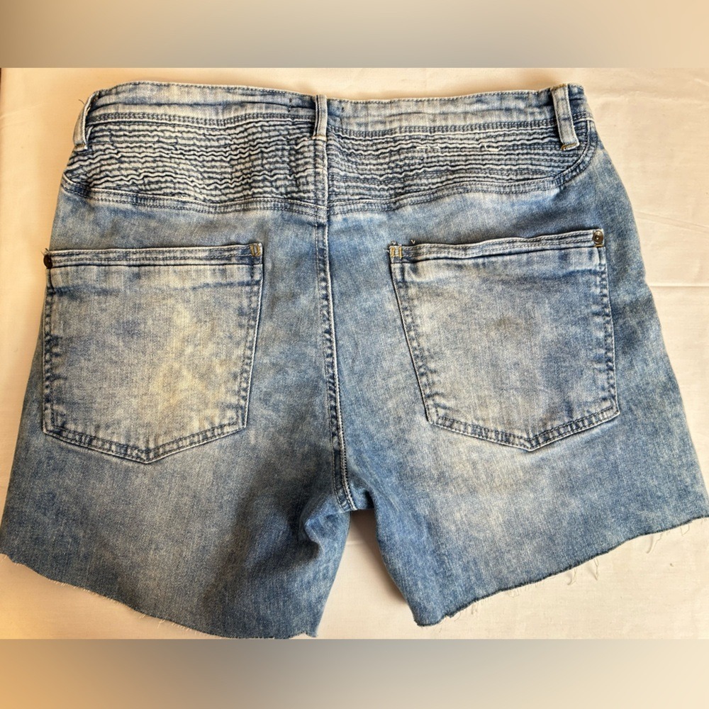 Women's BDG Light Blue Denim Patch Shorts with Urban Embroidered Patch Work 33 - Picture 6 of 15